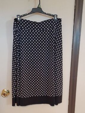 East 5th Black Midi Skirt with White Polka Dots